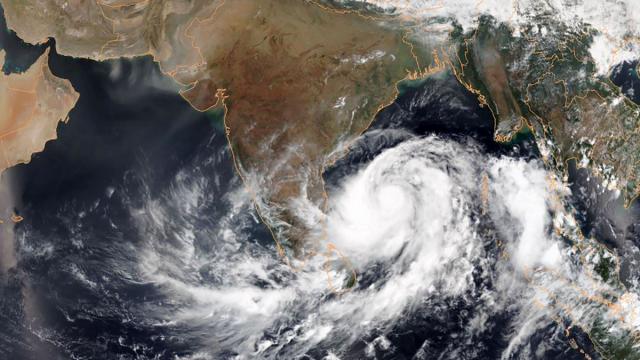 পশ্চিমবঙ্গে ফণীর ছোবল