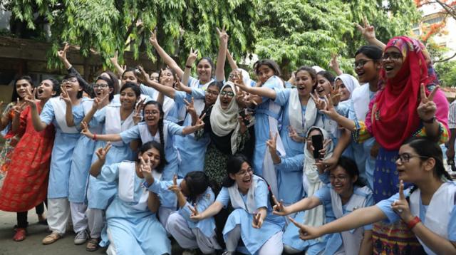 এসএসসি পাস শিক্ষার্থীদের শুভেচ্ছা জানালেন প্রধানমন্ত্রী