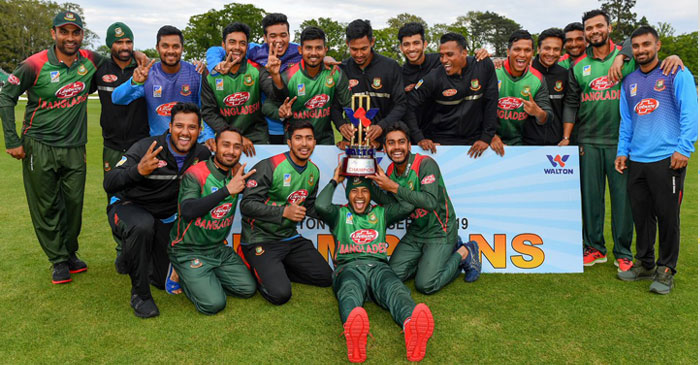 দেশজুড়ে আনন্দের বন্যা, বিজয় উল্লাস