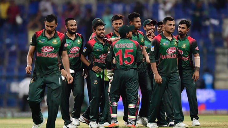 বিশ্বকাপের উদ্দেশে দেশ ছাড়ল টাইগাররা