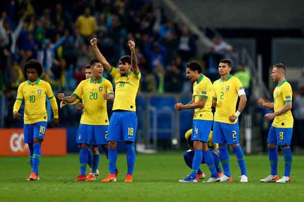 প্যারাগুয়েকে টাইব্রেকারে হারিয়ে সেমিতে ব্রাজিল