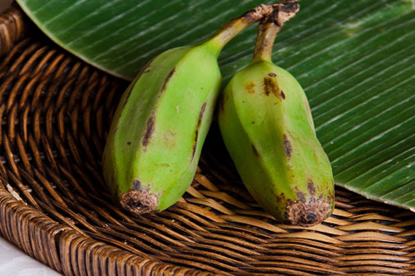 মেদ কমাতে ভরসা রাখুন কাঁচকলায়