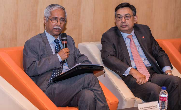 বাংলাদেশ অর্থনৈতিক উন্নয়নে এখন রোল মডেল