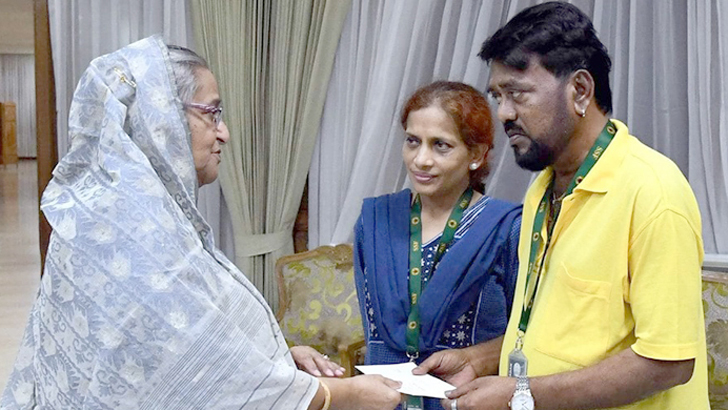 এন্ড্রু কিশোরকে ১০ লাখ টাকা অনুদান দিলেন প্রধানমন্ত্রী