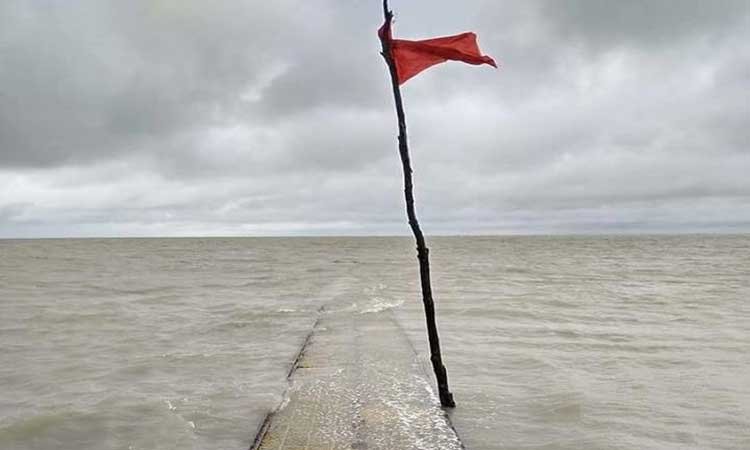 দেশের নদীবন্দরগুলোতে ১ নম্বর সতর্ক সংকেত