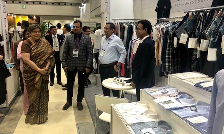 ‘ফ্যাশন ওয়ার্ল্ড টোকিও’তে অংশ নিয়েছে বাংলাদেশ