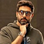 অল্পের জন্য প্রাণে বাঁচলেন অভিষেক বচ্চন
